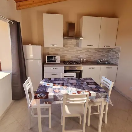 Martina's Place Apartment *